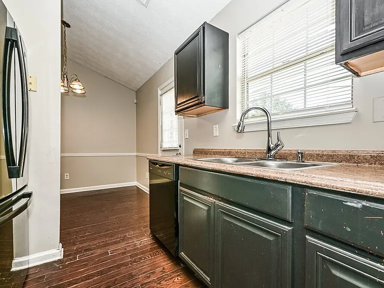 7105 E Village Ct — Photo 8