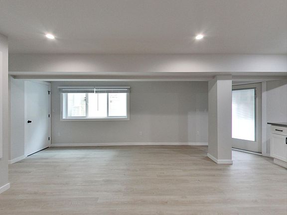4th image of 1220 Hayes St #B