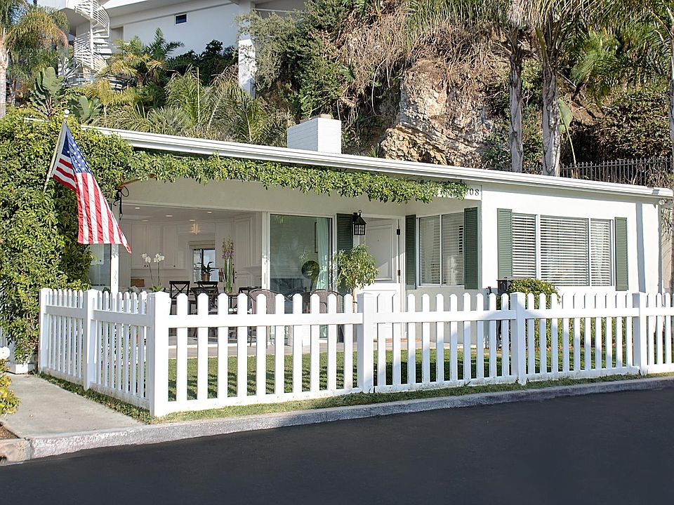 2708 Cove St, Corona Del Mar, CA 92625 | Zillow
