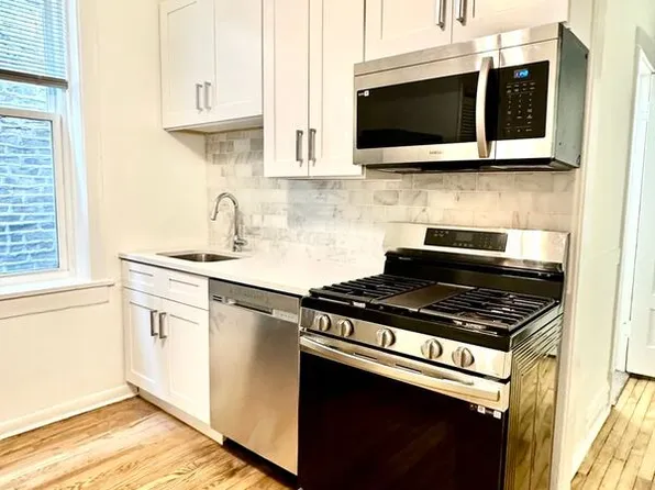 2303 S Oakley Ave #2F, Chicago, IL 60608