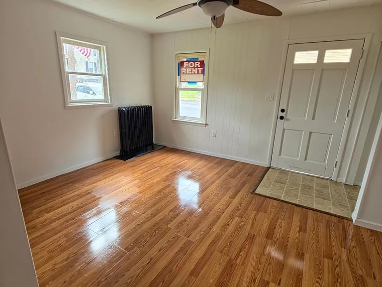 805 Front St — Photo 5