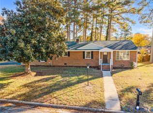 114 Huntington Rd, Colonial Heights, VA 23834