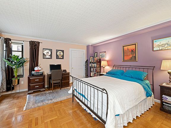 4th image of 55 E End Ave #2MN
