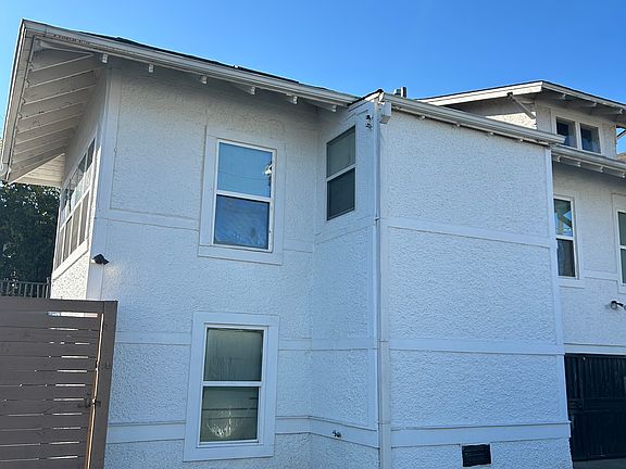 4th image of 3724 S Liberty St
