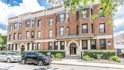 1st image of 2215 N Clifton Ave #1728