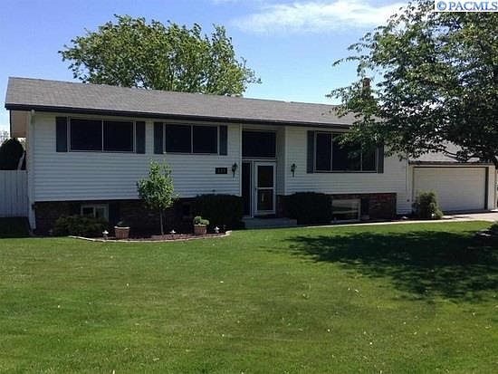 1st image of 411 N Road 37