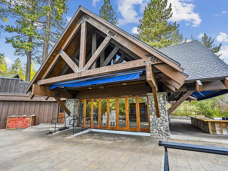 325 Snowbird Loop — Photo 47