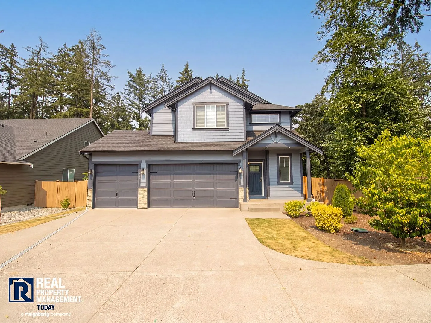 Easy JBLM Commute Like-New 4BR Home with 3-Car Garage & Bonus Office — Photo 1