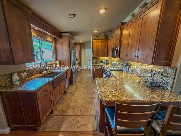 420 Sandwort Ln — Photo 7