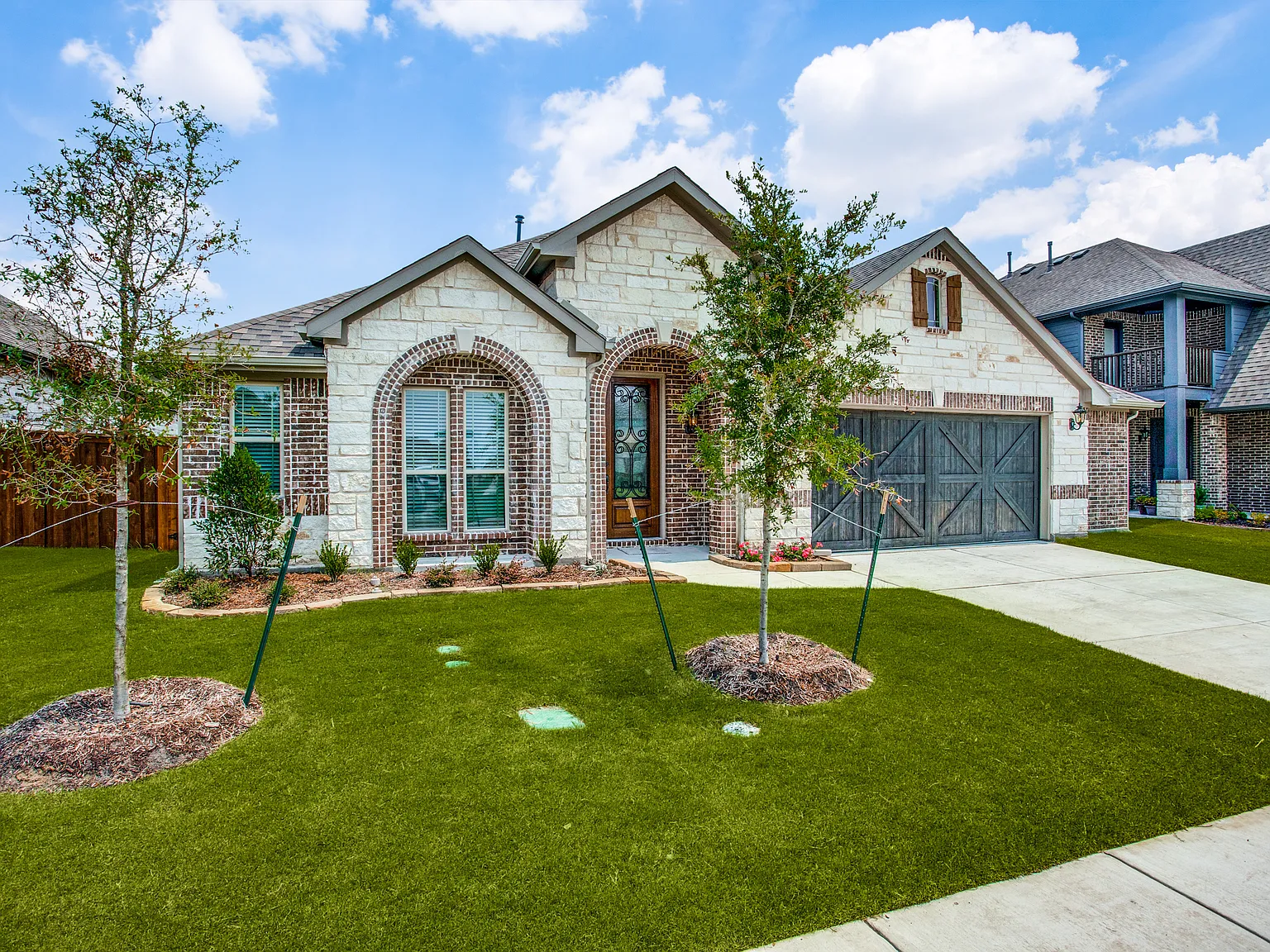 4 bed, 2235 sqft, $2,975 — Photo 1