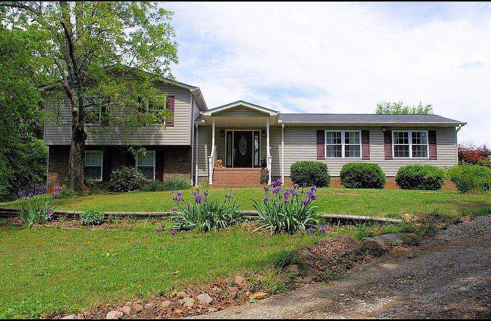 Almost 5 acre Horse farm near Simpsonville