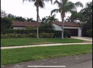 6462 Woodbury Rd, Boca Raton, FL 33433