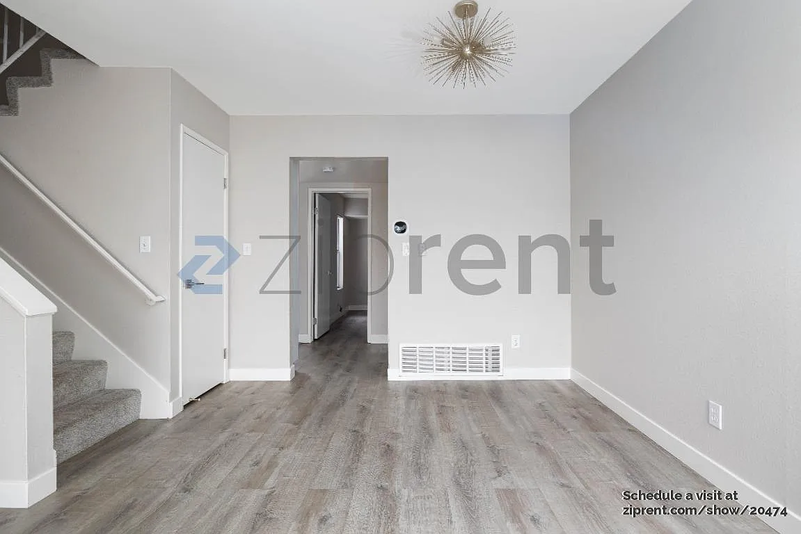 3 bed, 2.5 bath, 1218 sqft, $5,145 — Photo 4
