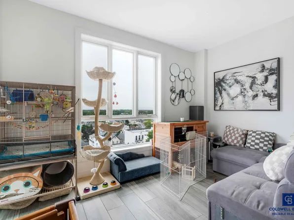 2222 Ocean Avenue image 7 of 19