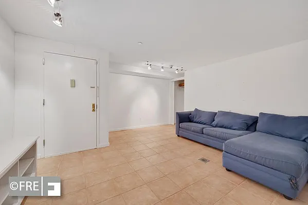 Sold by Fillmore | media 5