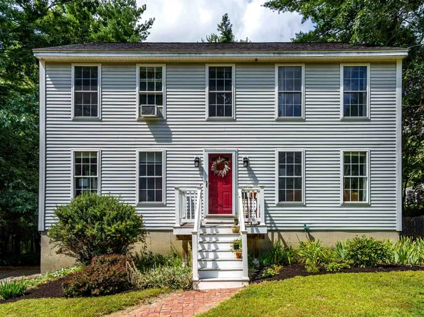 37 Tamarack Road, Lee, NH 03861