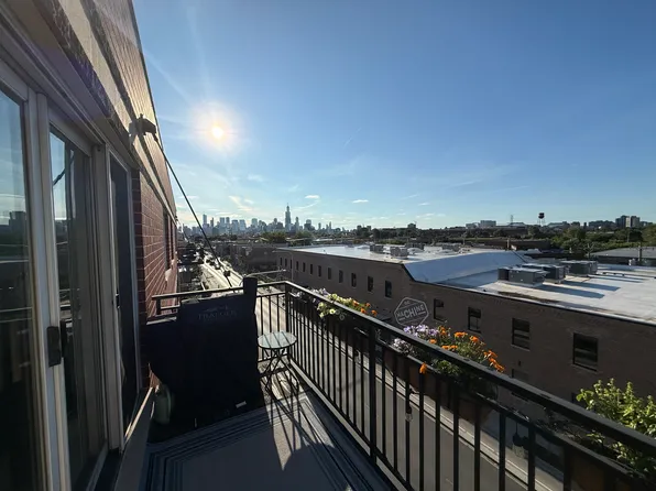 2158 W Grand Ave Unit 508, Chicago, IL 60612