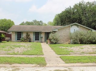 300 S Pasadena Dr, Kingsville, TX 78363