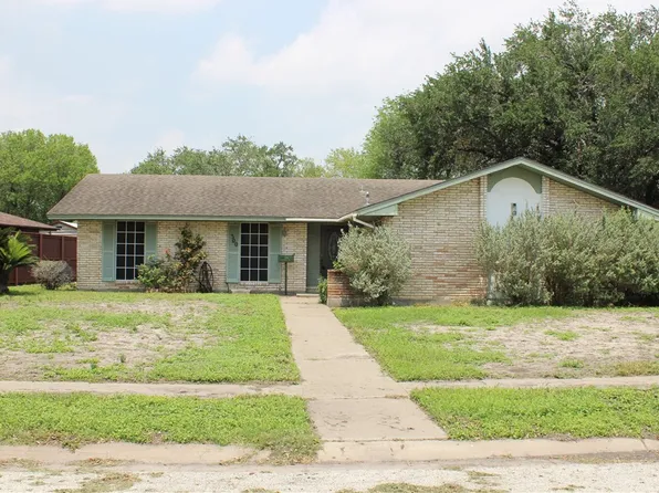 300 S Pasadena Dr, Kingsville, TX 78363