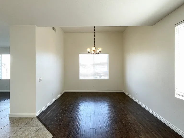 5218 Mariner Dr — Photo 23