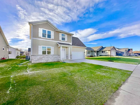 2217 Valberg Dr #165, Stoughton, WI 53589