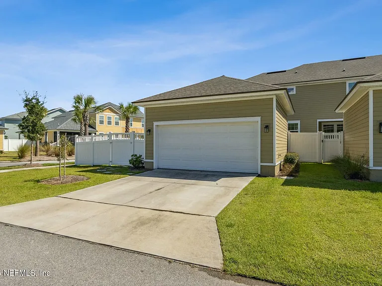 213 Daydream Ave — Photo 36