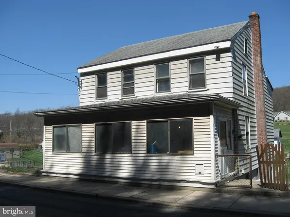112 Chestnut St, Cressona, PA 17929