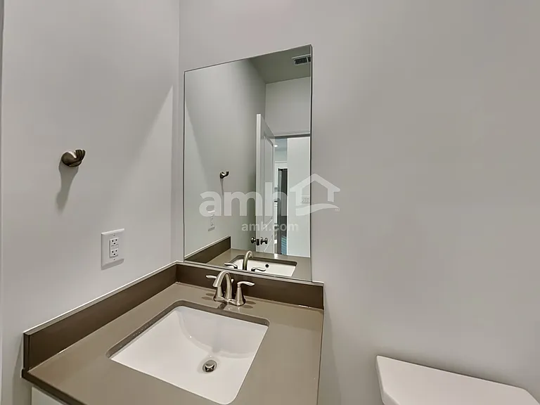 1039 Highland Walk — Photo 23