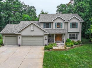 3910 Heritage Ridge Dr, Wisconsin Rapids, WI 54494