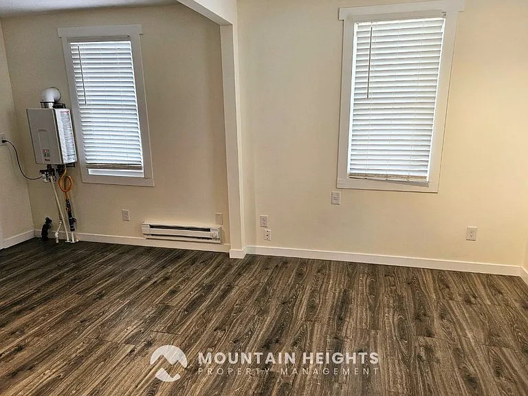 1074 E Kensington Ave — Photo 7