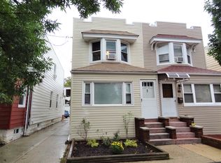 7513 60th Pl, Ridgewood, NY 11385