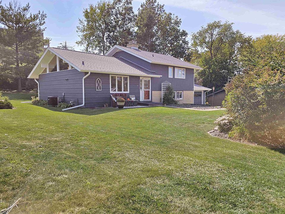 1st image of 65 Preston Dr