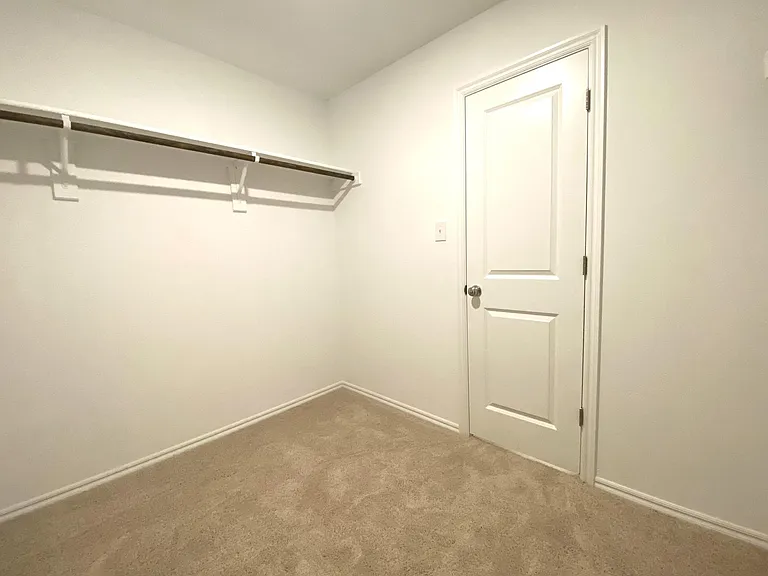 10921 SW 22nd St — Photo 22