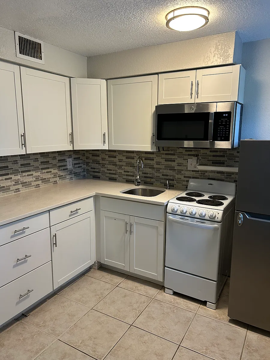 Building Photo - 525 Georgetown Dr #Z