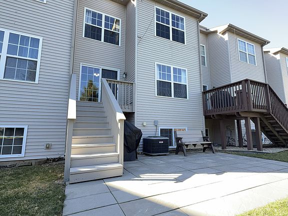 2nd image of 671 Southtowne Dr #3