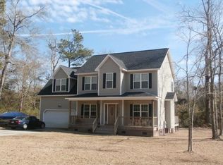 1363 Chadwick Shores Dr, Sneads Ferry, NC 28460