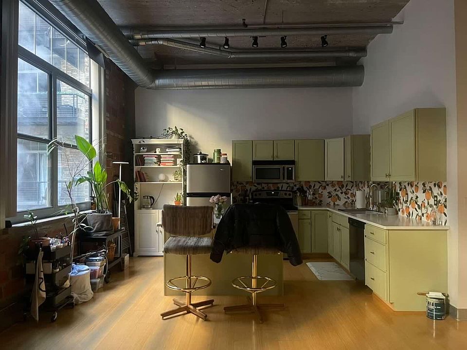 1st image of 521 7th St S #221