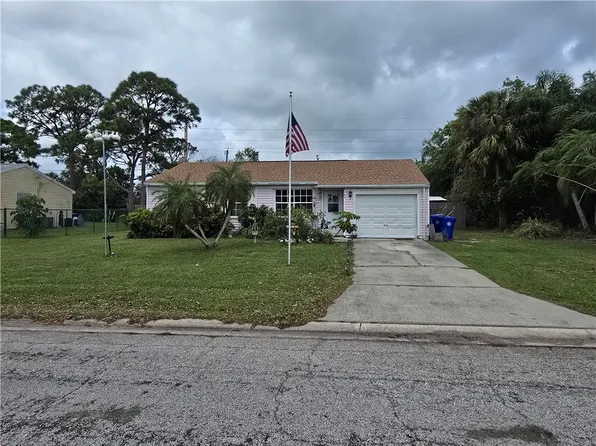 143 Harris Dr, Sebastian, FL 32958