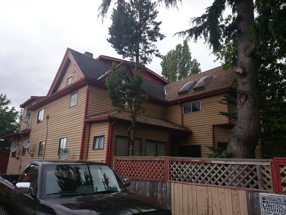 2nd image of 117 28th Ave