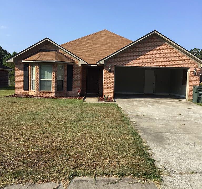 1st image of 1205 Langston Ln