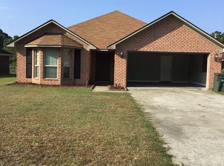 1205 Langston Ln, Hinesville, GA 31313