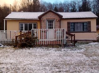 964 Mill Creek Rd, Newfoundland, PA 18445