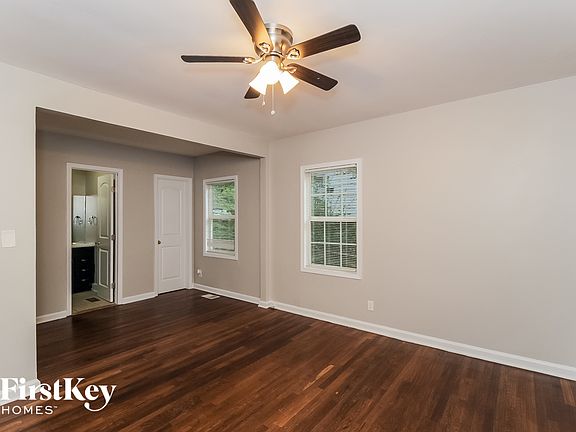 3rd image of 476 Rigby St