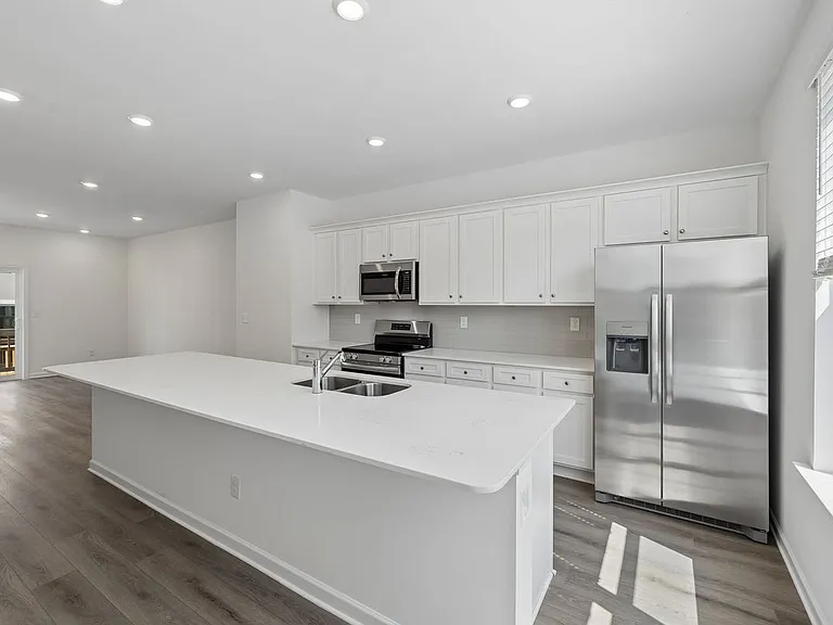 4158 Tillie Cir — Photo 3