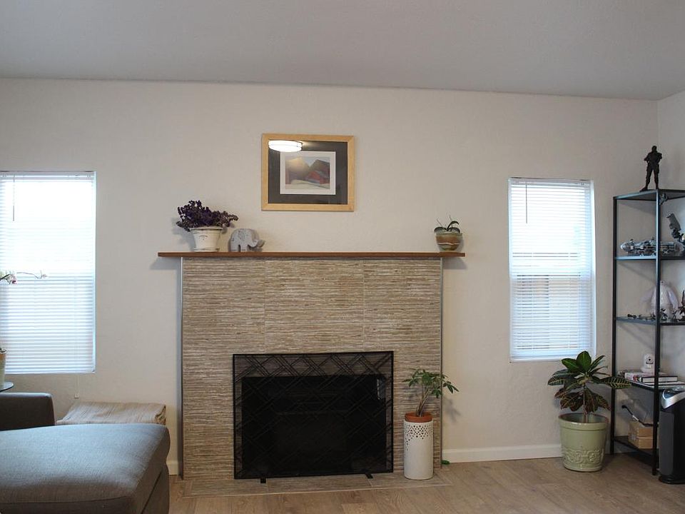 1st image of 490 Bellwood Dr
