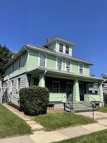 223 W Clinton St #1 Photo 1