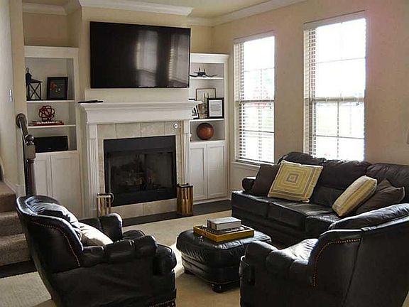 3rd image of 538 N Keats Dr