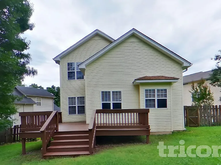 5713 Briarwick Ct — Photo 20