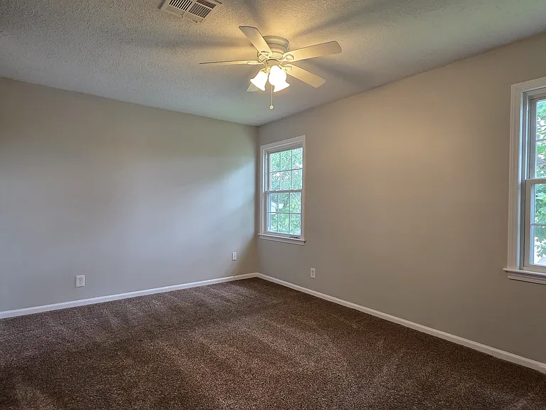 8518 W 109th Ter — Photo 12