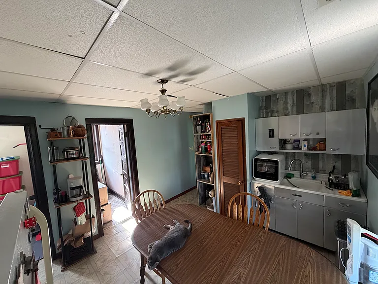 942 W 34th St #2F — Photo 4